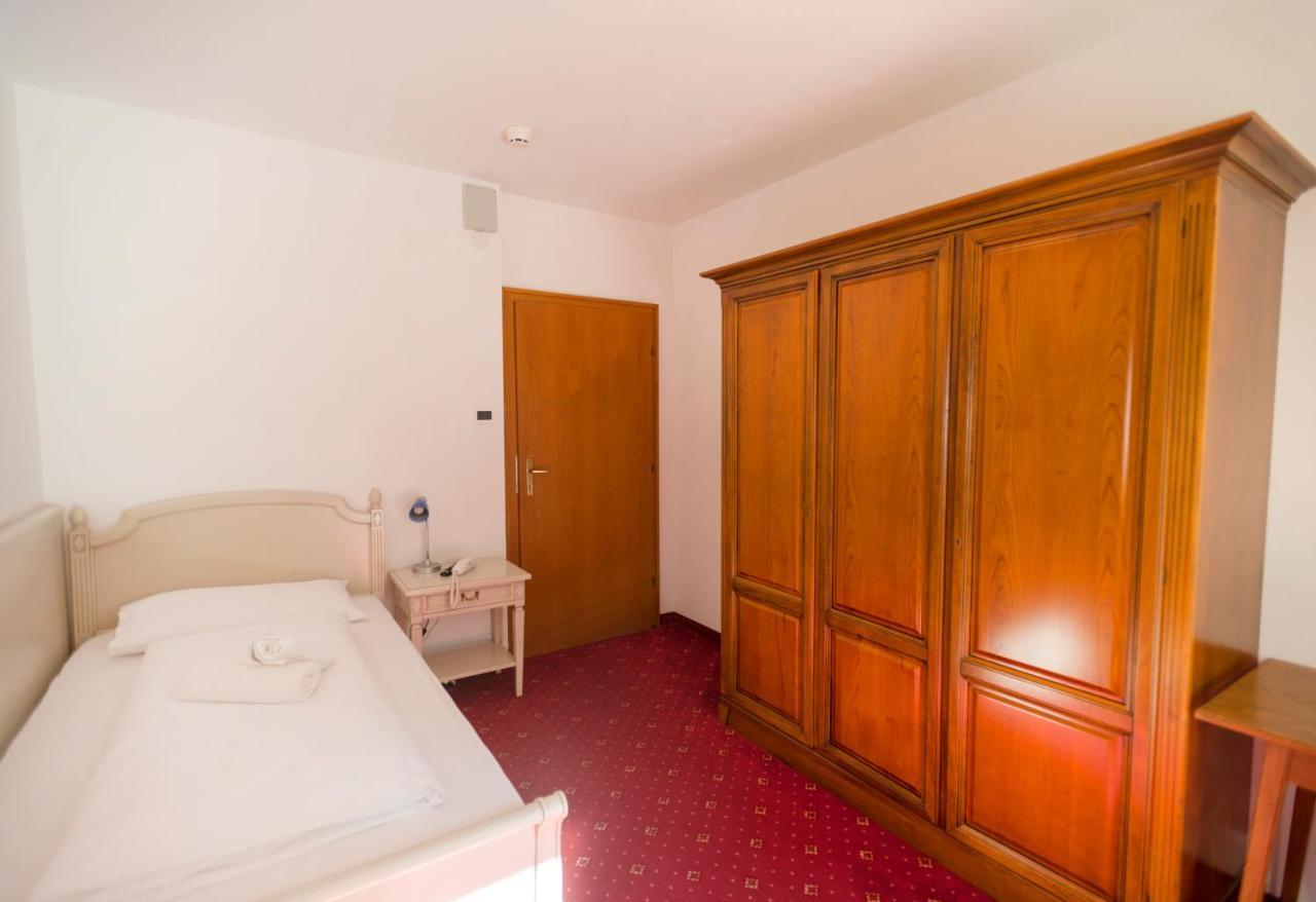 Hotel Marlingerhof エクステリア 写真