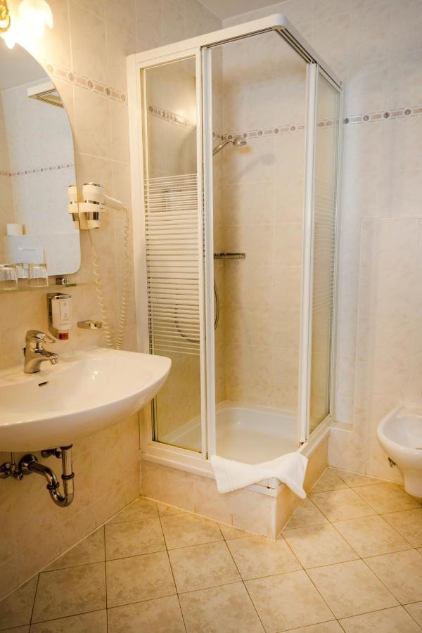 Hotel Marlingerhof エクステリア 写真